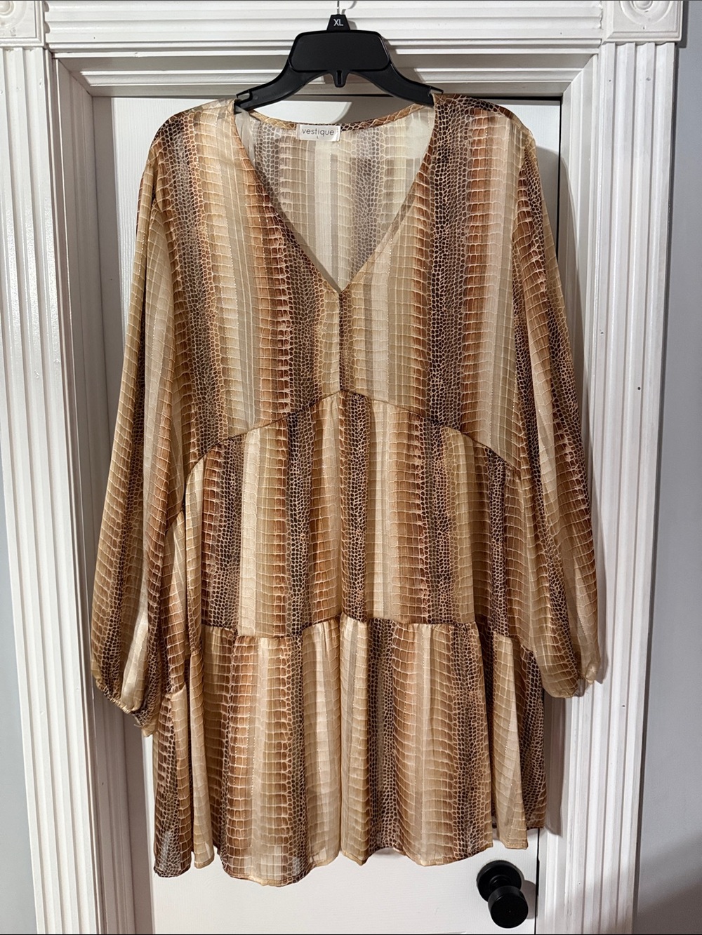 EUC Vestique Dress size L